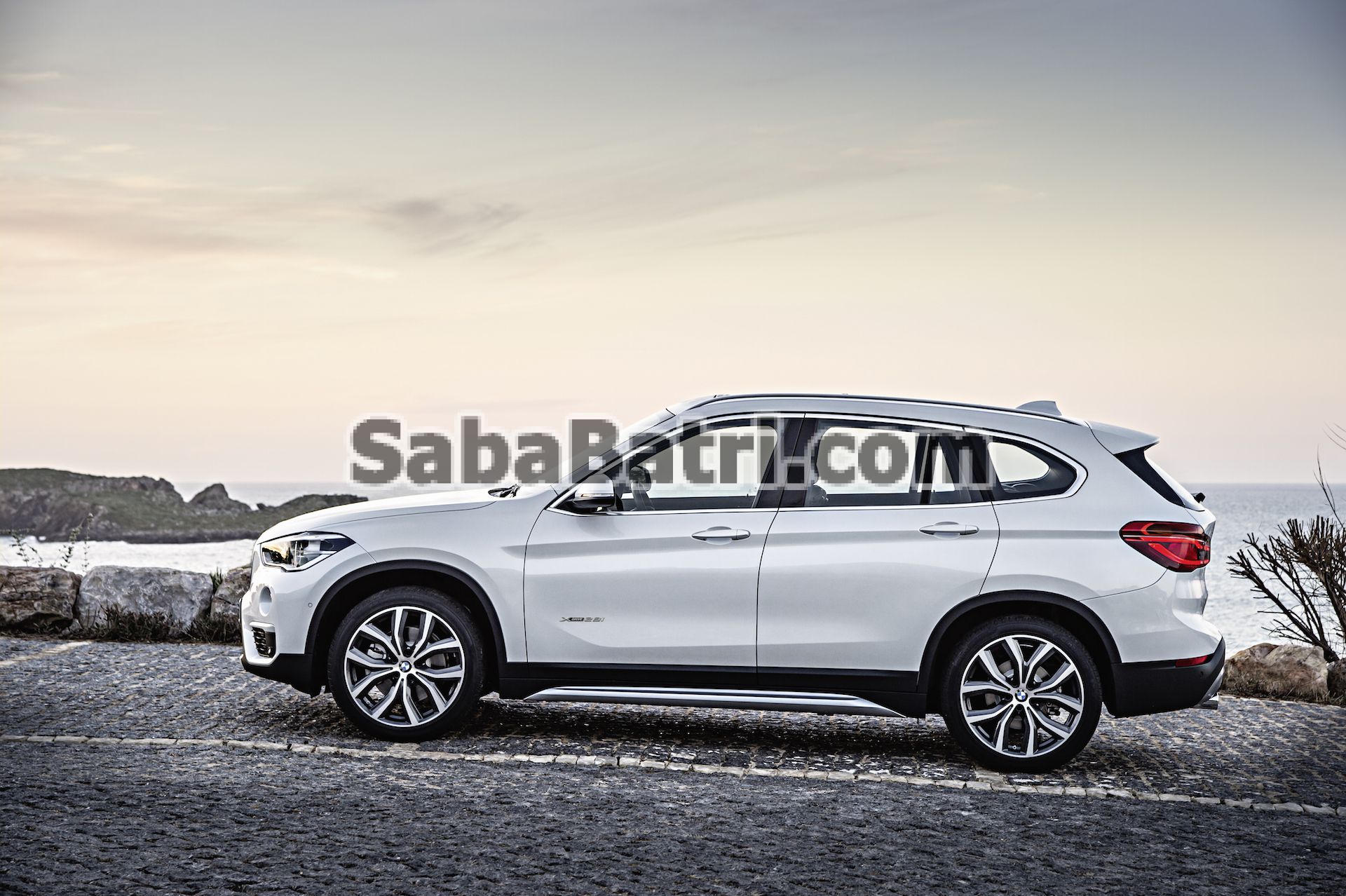 BMW X1 2 باتری بی ام و X1