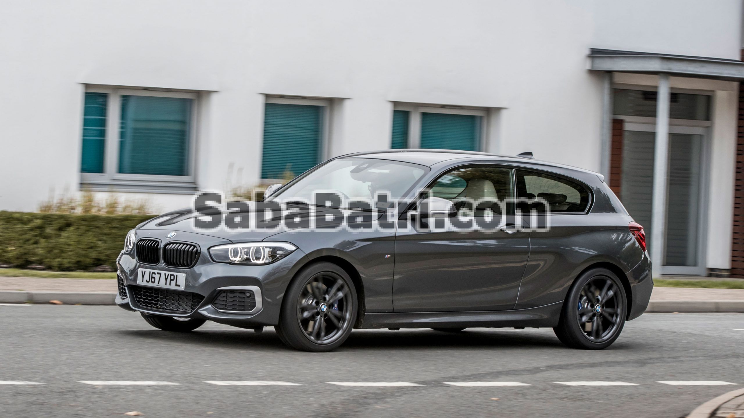 bmw 120i 2 scaled باتری بی ام و 120