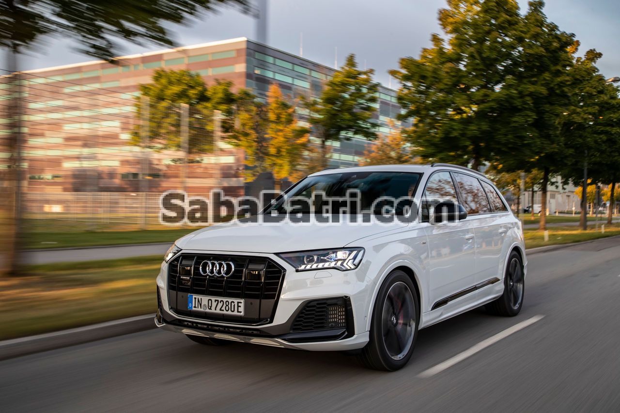 audi q7 4 باتری آئودی Q7