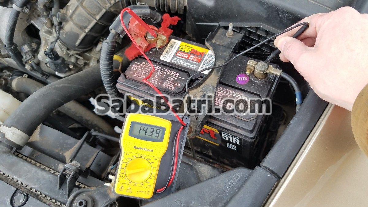 تشخیص سالم یا خراب بودن باتری ماشین تست باتری ماشین با مولتی متر